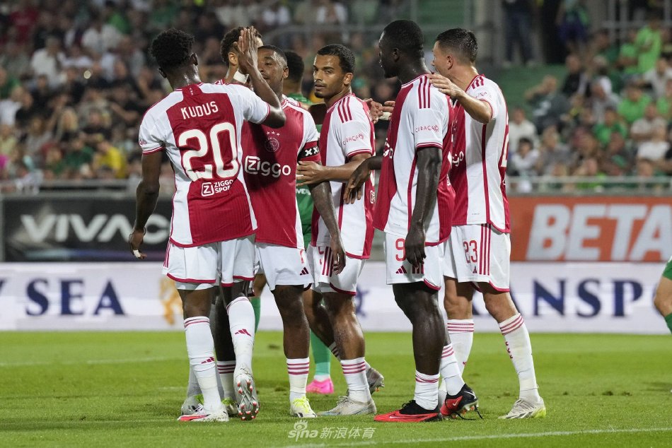 赛季的表现 赛季的表现